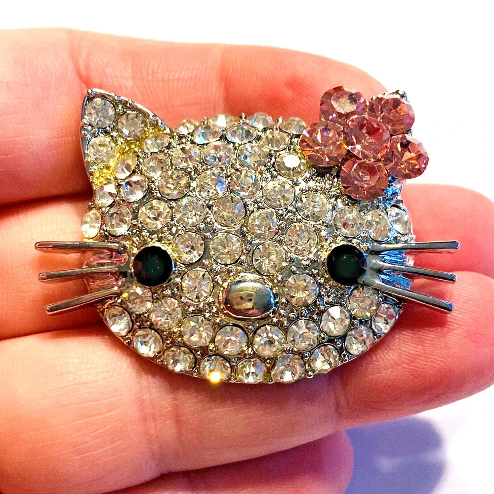 Cat Brooch Pendant Silvertone & Clear White Rhinestones Pink Flower Hello Kitty